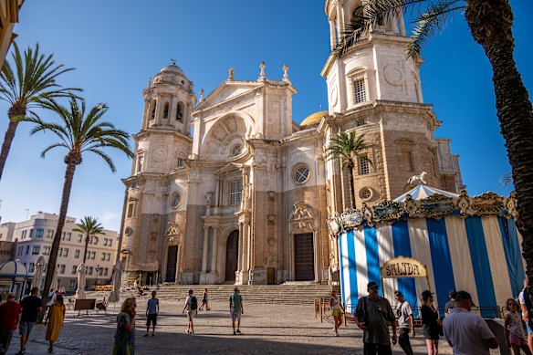 The mismatched stone of Cadiz Cathedral.