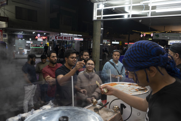 Mayank Varma and Helly Pham travelled from Wollongong to visit Yummy Yummy Knafeh.