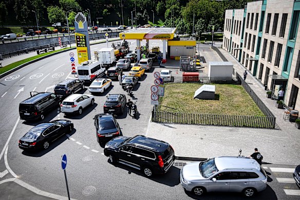 The densely populated regions around the Russian capital appeared to be the most vulnerable to shortages.