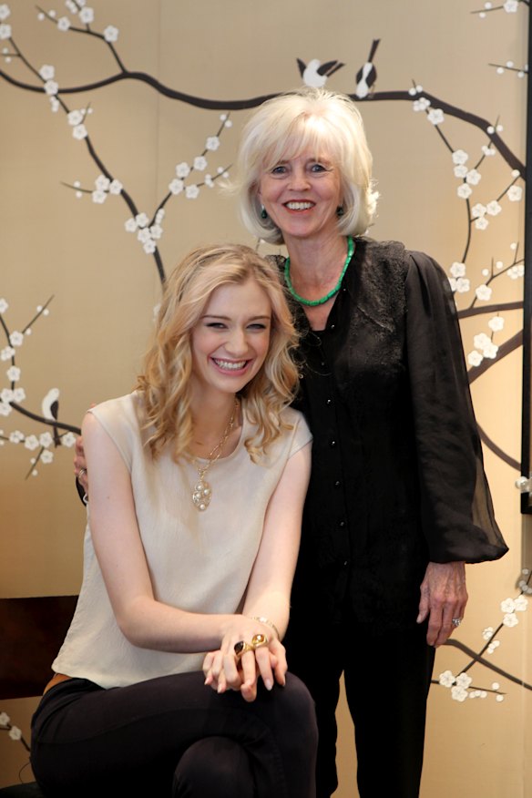 Logan and actress Elizabeth Debicki  in the Double Bay boutique in November 2011.