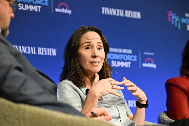 Jobs and study tips for young people in the AI era shared by major ...