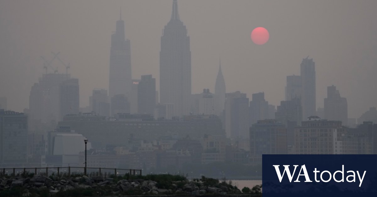 Canada wildfire smoke blankets New York City, Washington - Vimarsana News