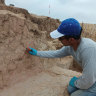Ancient decorated wall found in Peru dates from pre-ceramic period