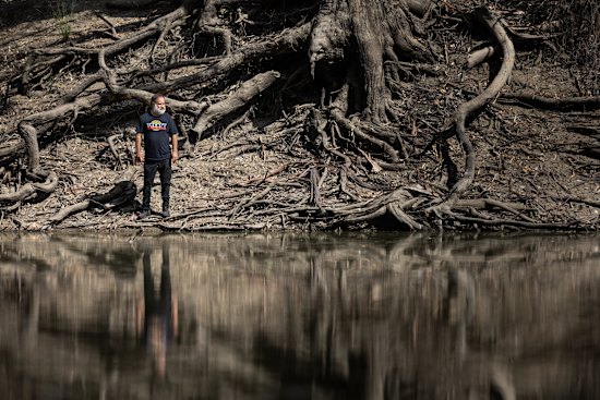 Tati Tati and Wadi Wadi man Brendan Kennedy on Belsar Island, near Robinvale.