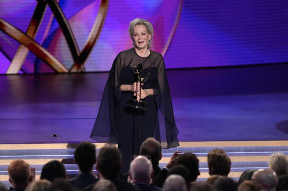 Jean Smart (Hacks) accepts the award for outstanding lead actress in a comedy series.