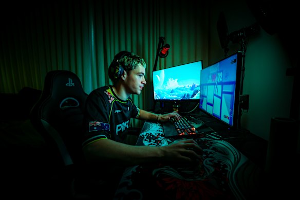 Playing Fortnite wasn’t just fun for Declan Willmott (aka Resignz), it was life-changing.