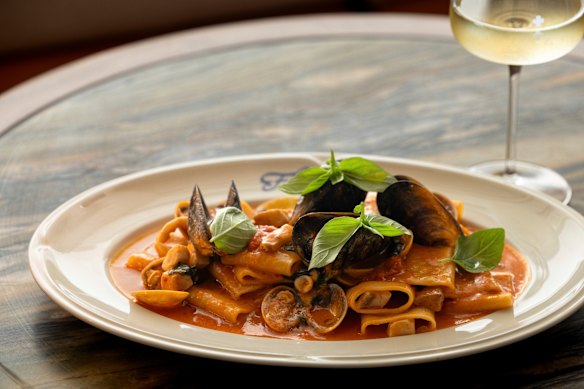 Paccheri allo scoglio.