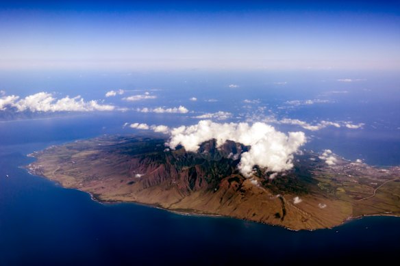 Larry Ellison paid $US300 million to buy 98 per cent of the Hawaiian island Lanai in 2012.