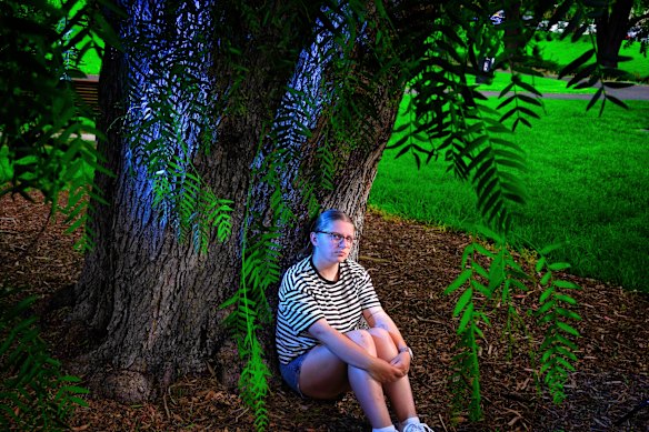 Mackenzie Sinclair’s asthma symptoms emerged in primary school. But she wasn’t formally diagnosed until she was an adult.