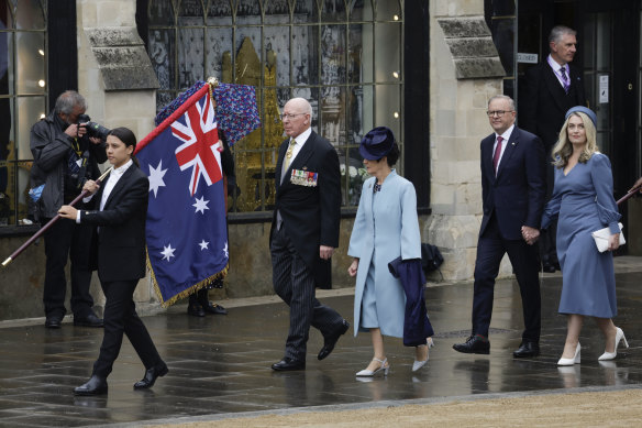 Sam Kerr leads Governor-General David Hurley and his wife Linda, and Prime Minister Anthony Albanese and his partner Jodie Haydon into Westminster Abbey for the coronation.