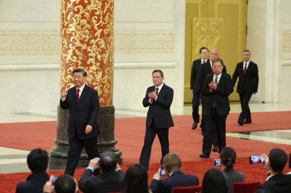 The new Politburo Standing Committee: Xi Jinping, Li Qiang,  Zhao Leji, Wang Huning, Cai Qi, Ding Xuexiang and Li Xi. 