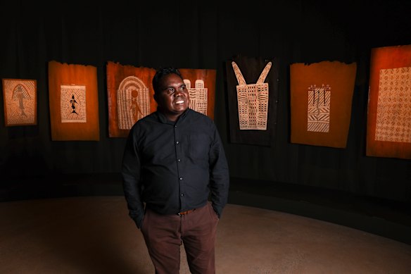 Artist Yinimala Gumana. 