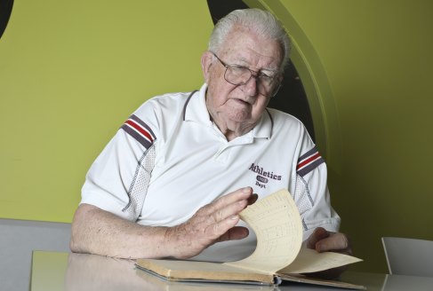 Former navigator Jed Hartman, aged 90, who spotted a Russian warship in Australian waters during the Cold War in 1961.