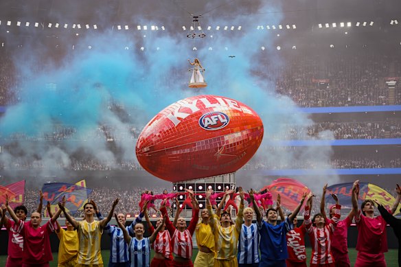 More than 300 crew behind the scenes helped to make Kylie Minogue’s AFL grand final performance a reality.
