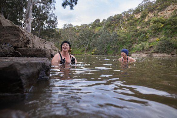 Deep Rock is a popular swimming hole on the Yarra River, despite being close to the CBD.