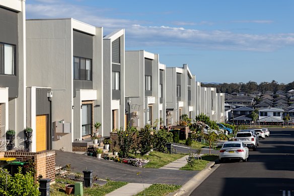Australia Struggles to Meet Ambitious Housing Construction Targets