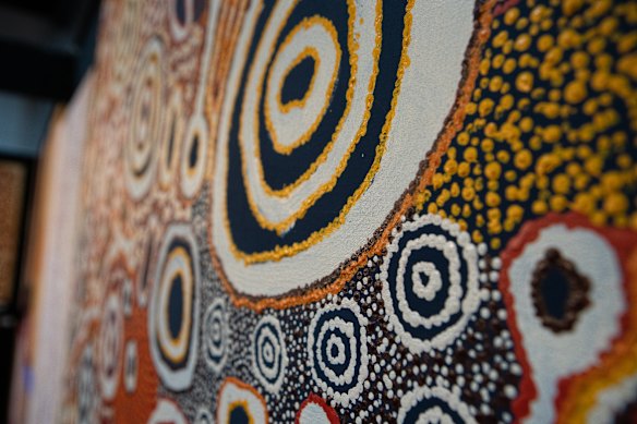 Explore Indigenous art that is taking the world by storm … the Darwin Aboriginal Art Fair tour.