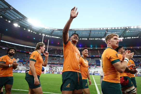 Will Skelton of Australia celebrates winning at Stade de France.