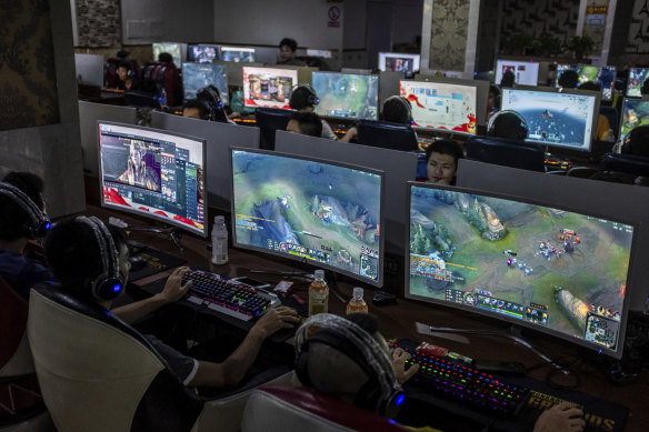 People playing video games last year at an internet cafe in Wenzhou, China. The Chinese government censors the country’s internet.