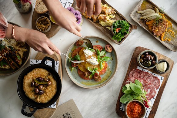 The Zin House has relaunched as Zin - Food and Wine. 