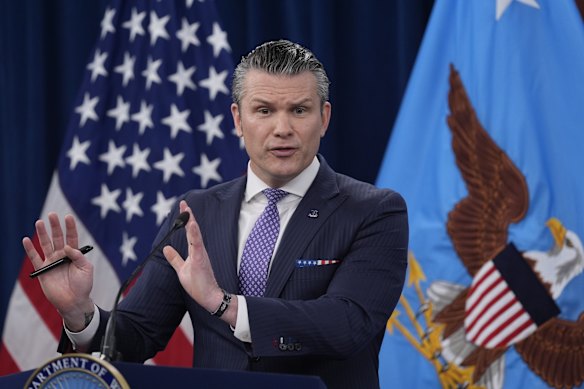 Il segretario alla Difesa americano Pete Hegseth ha avvertito gli alleati che dovevano “imparare a combattere per se stessi”.