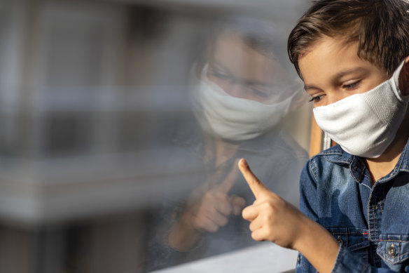 Students aged eight and over are now “expected” to wear masks indoors as part of new Department of Education guidelines.