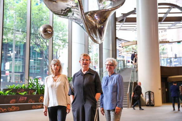 Metro artwork with two curators (Kati Westlake and Felicity Fenner) and an artist (Mikala Dwyer) with her work Continuum. 