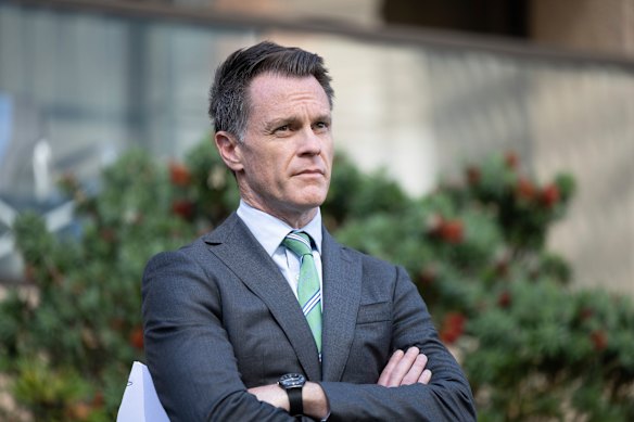 Premier Chris Minns wants to strengthen laws banning Nazi symbols. 