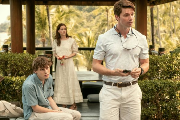 The vacation is not going well if you’ve already had to look at your creepy older brother’s bare butt.
