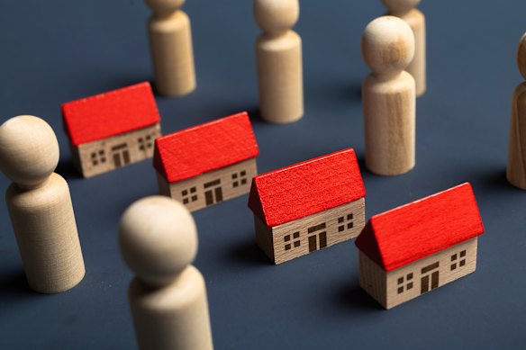 Fluctuating interest rates cause much pain to Australian homeowners.