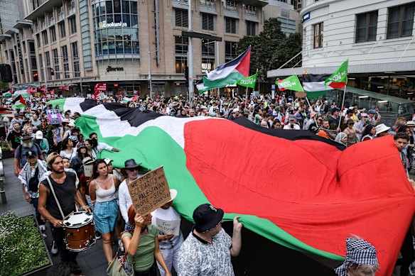 Manifestantes pró-palestinos em Sydney em outubro do ano passado.