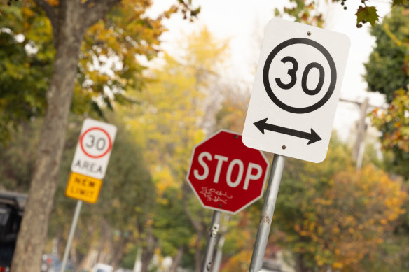 New 30km/h speed limit signs in the City of Yarra.