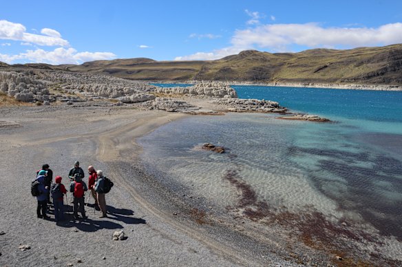 The W Trail includes hikes along grey-sand beaches.