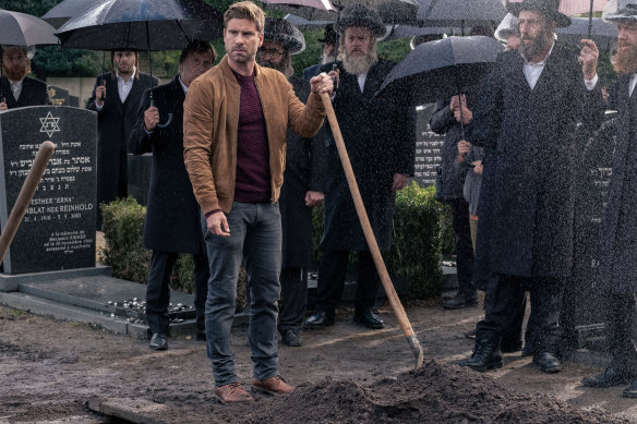 Kevin Janssens as Noah, the black sheep of the family who has returned to the fold after 15 years. 