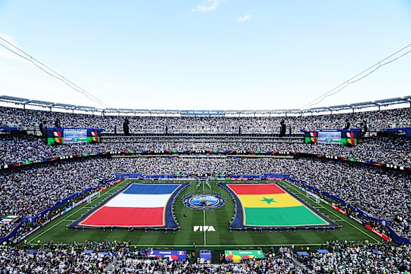 Players line up before the FIFA World Cup 2026 Group I match between France and Senegal.