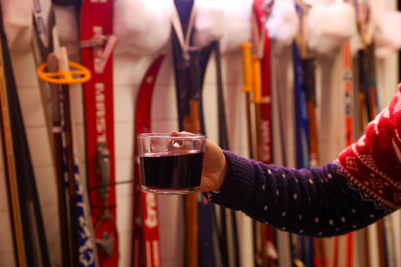 Mulled wine makes for an authentic Alpine evening.