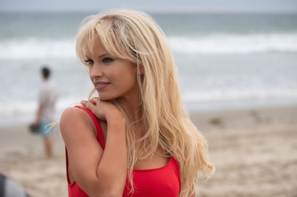 Baywatch star Pamela Anderson (Lily James) is shamed to the margins of the culture after the sex tape is made public.