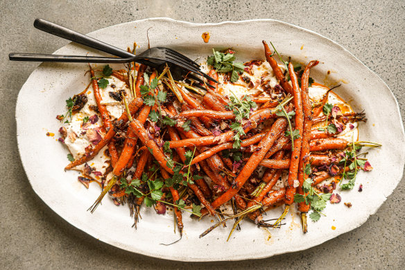 Carrots are low in calories and offer vitamins C and E as well as dietary fibre. 