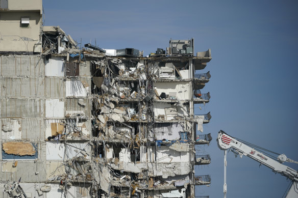 There are fears for the stability of the rest of the apartment complex, part of which collapsed a week ago.