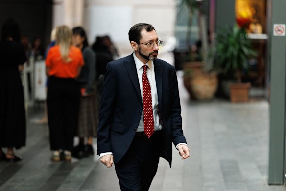 Rabbi Benjamin Elton arrives at the Royal Commission on Antisemitism and Social Cohesion. 