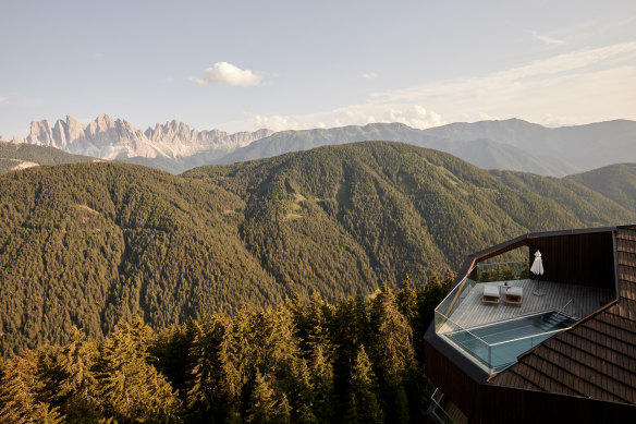 Forestis is located on Plose mountain in the Dolomites, 1800 metres above sea level.