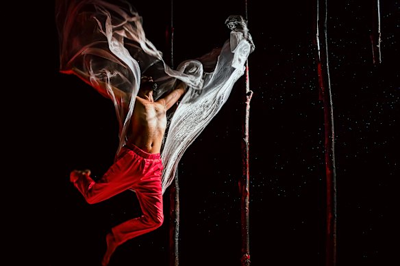 Aakash Odedra performs in Songs of the Bulbul 