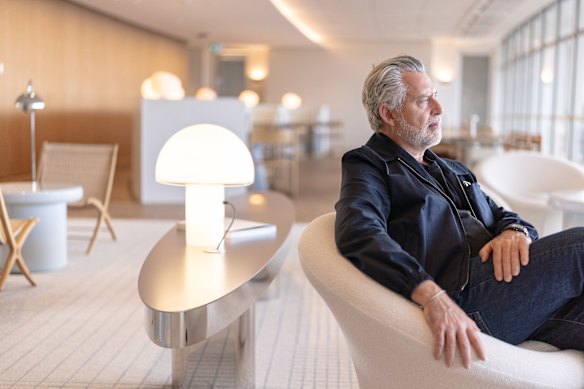Brenton Smith, interior design director of Bates Smart’s architectural practice in Sydney, has redesigned three offices for law firms in the newly updated AMP building at 33 Alfred Street. The light coloured furniture is a sign of confidence, and the views, food and beverage are important to wooing new clients and potential employees. 