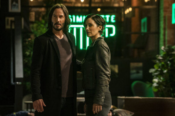 Keanu Reeves and Carrie-Anne Moss in The Matrix Resurrections.