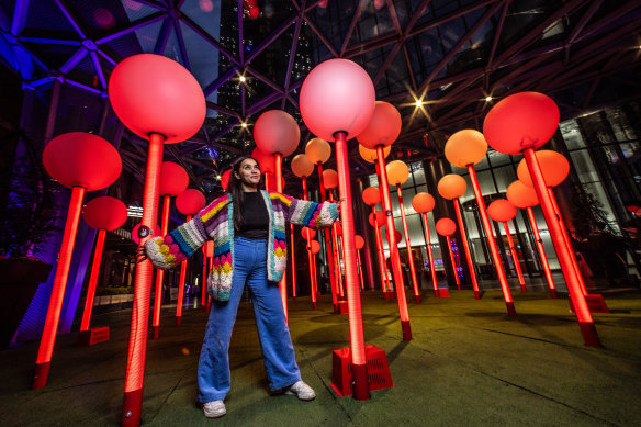 Simone Chua and the Lunar Lamp Posts.