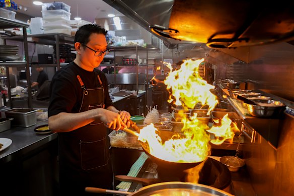 Cooking pipis in black pepper curry with egg noodles. 