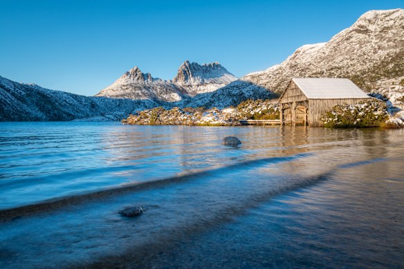Snowfall along the Lake St Clair National Park hiking trail in Tasmania.