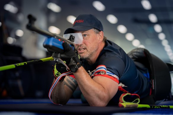 Matt Brumby is attempting to qualify for the para-biathlon event which combines cross-country skiing and target shooting.