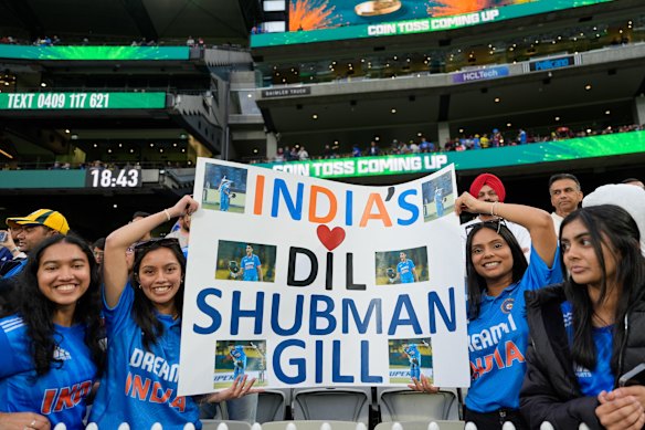 Indian fans praise Shubman Gill.