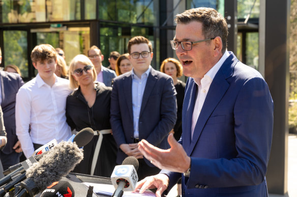 Daniel Andrews announces he is stepping down as Victorian premier.